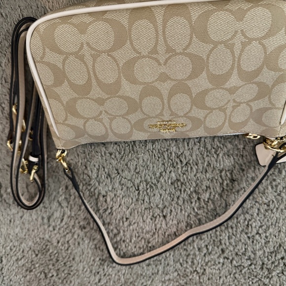 Coach Tan Signature Clutch - Picture 4 of 4
